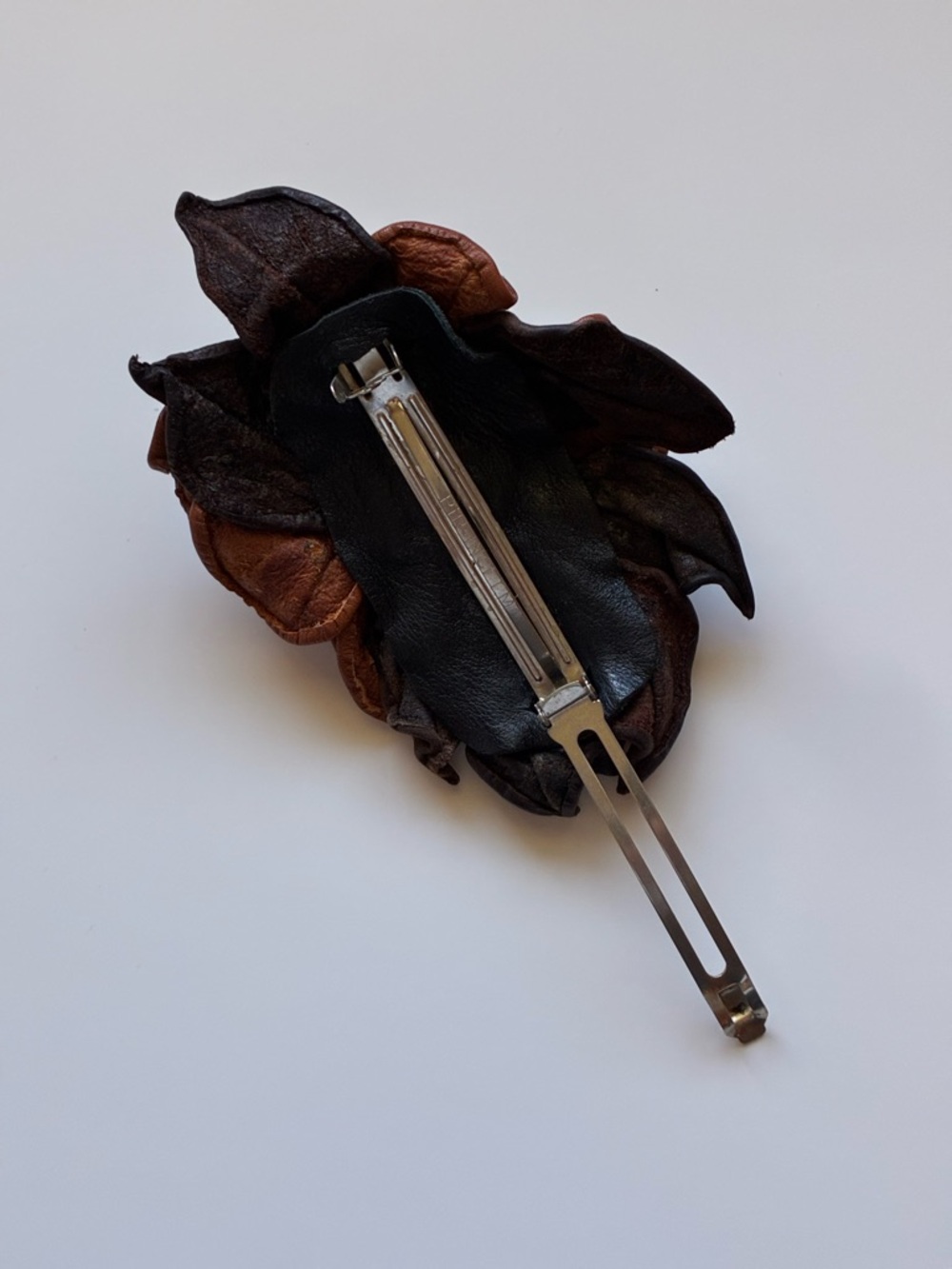 Vintage Unique  Natural Leather Barrette for Women’s Hair - Picture 4 of 8